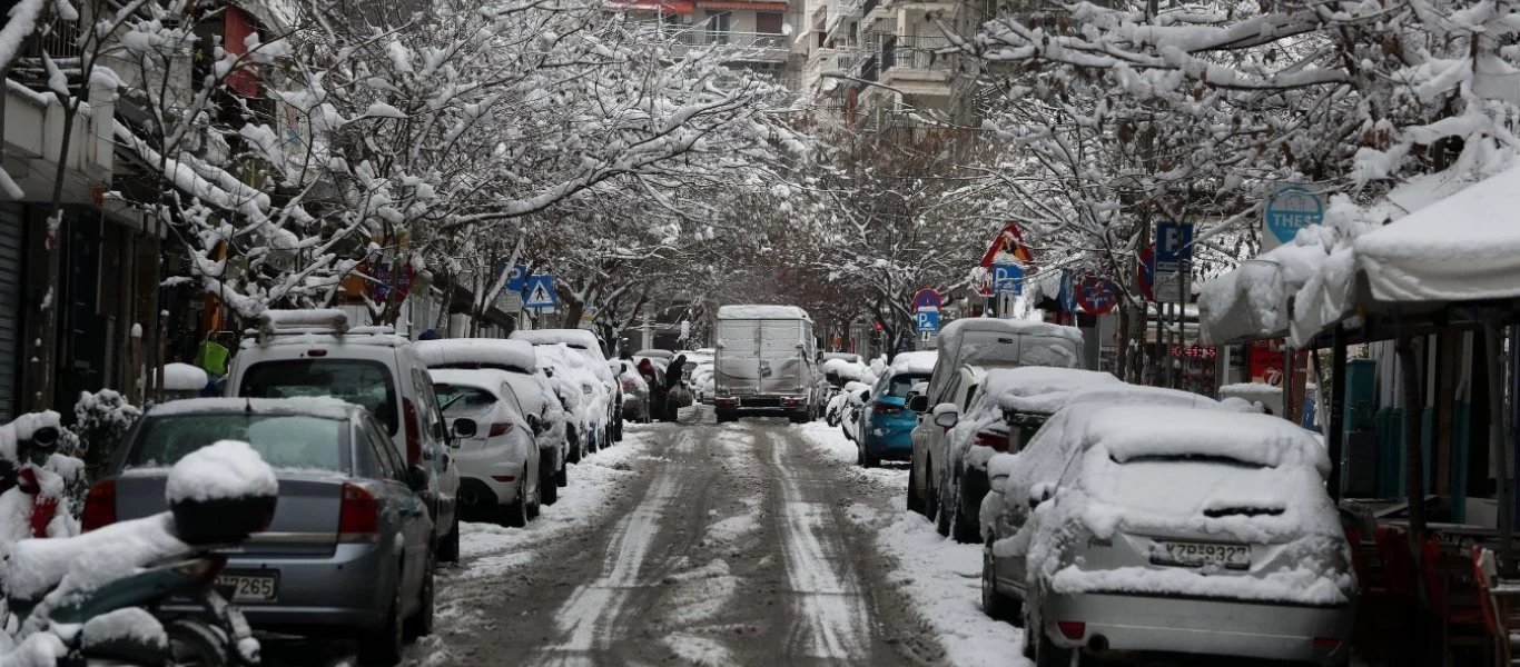 Επεσε ηλεκτροφόρο καλώδιο μέσα στον δρόμο στη Στενή Αλιάρτου - Τεράστια τα προβλήματα που φέρνει η «Ζηνοβία»